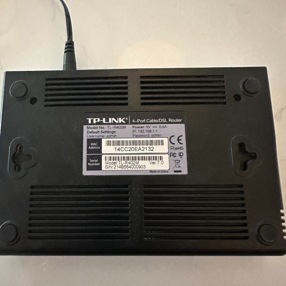 TP-Link 4-Port Cable/DSL Router - Picture 5 of 7